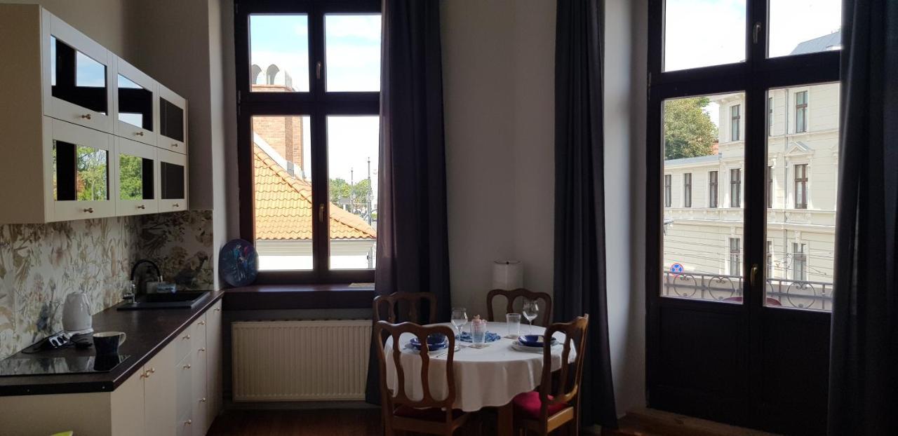 Astronomiczny Apartament , Mieszkanie 2 Pokojowe. Parking. Stary Toruń Exteriör bild