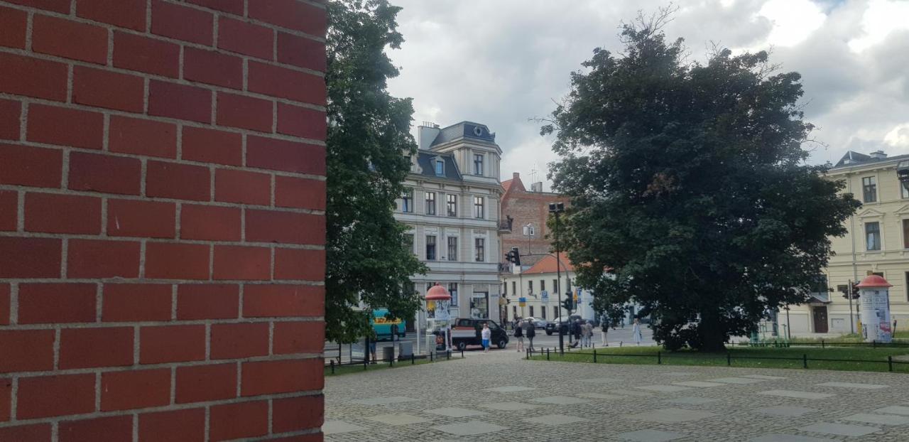 Astronomiczny Apartament , Mieszkanie 2 Pokojowe. Parking. Stary Toruń Exteriör bild