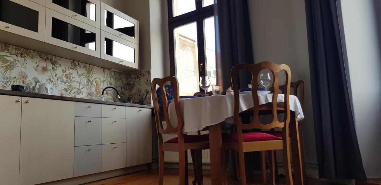Astronomiczny Apartament , Mieszkanie 2 Pokojowe. Parking. Stary Toruń Exteriör bild